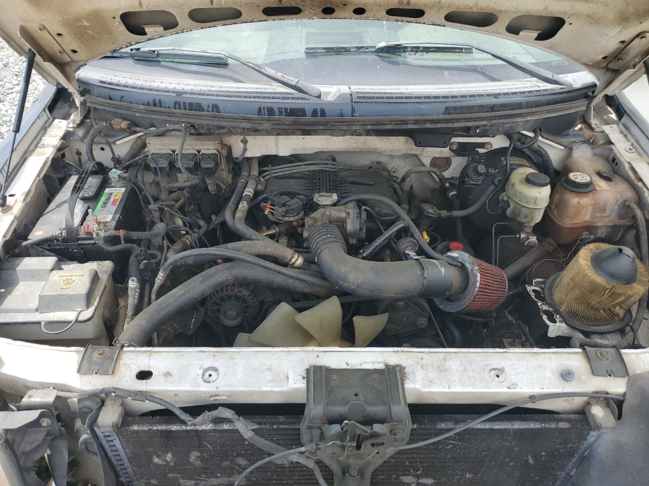 1FTRF12225NB11928 2005 Ford F150