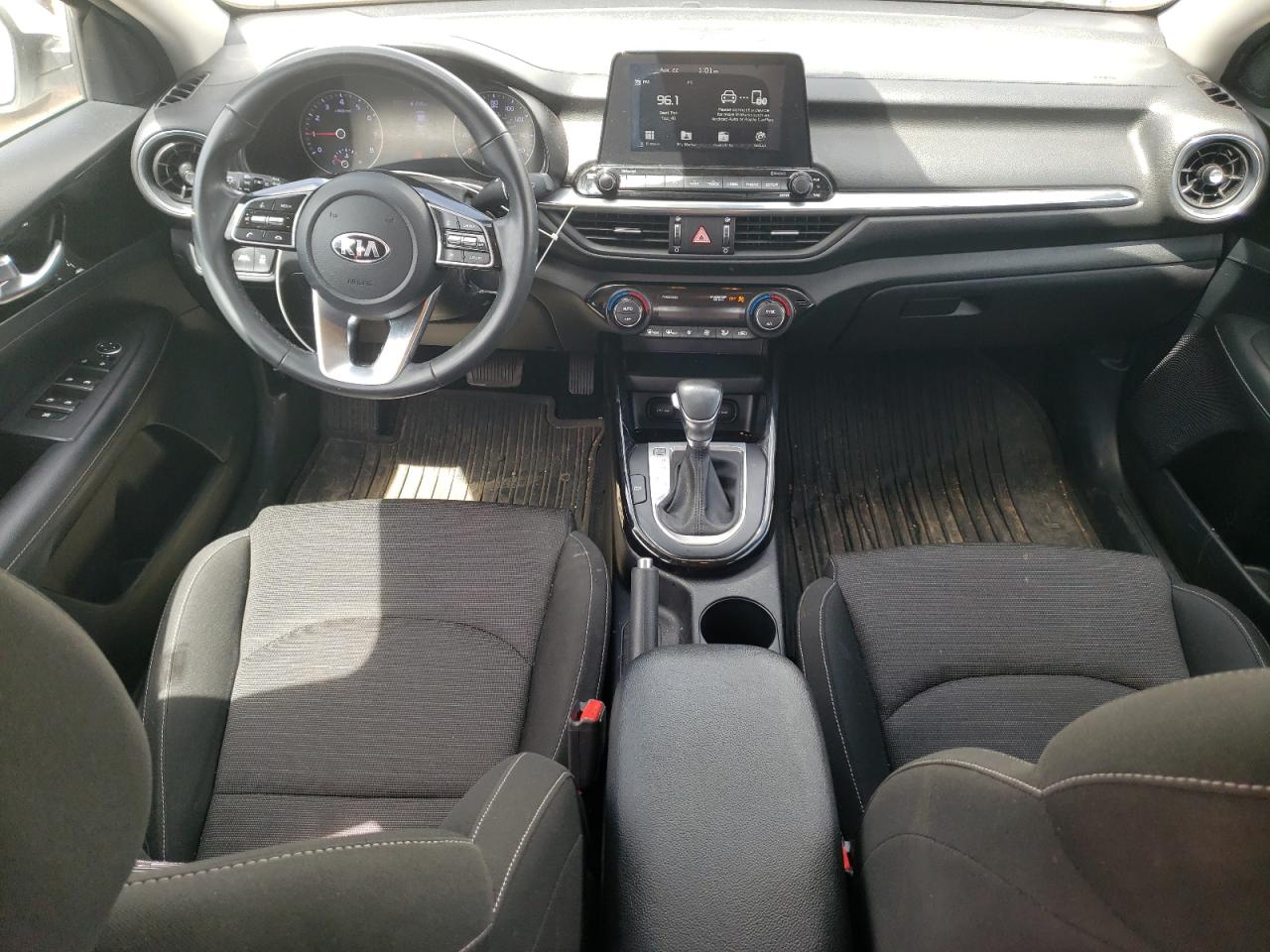 3KPF34AD2KE033991 2019 Kia Forte Gt Line