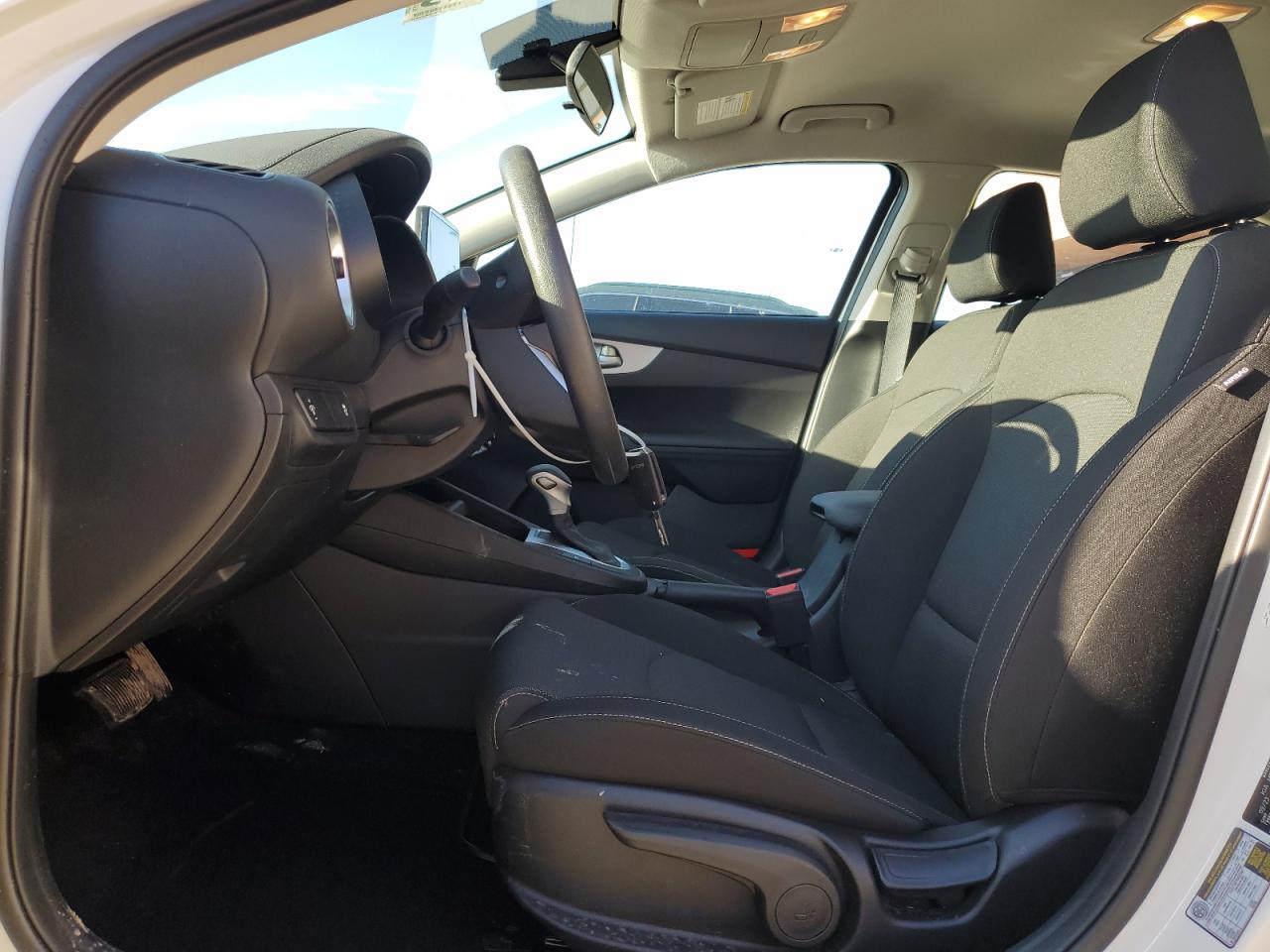 3KPF24AD5RE695559 2024 Kia Forte Lx