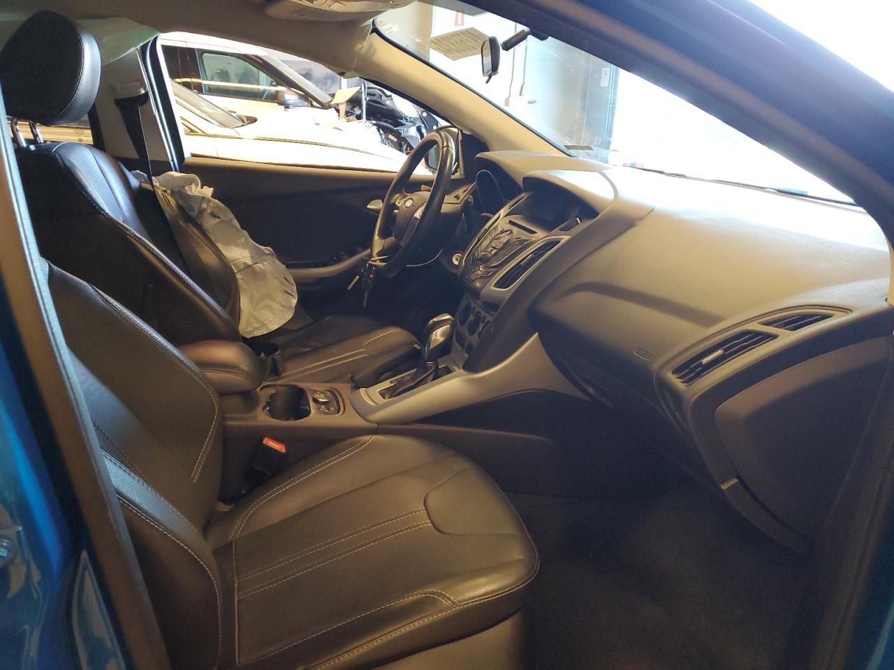 1FADP3K2XEL217046 2014 Ford Focus Se