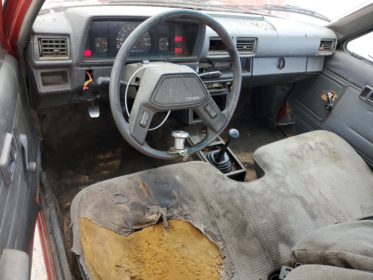 JT4RN70D2J0049514 1988 Toyota Pickup Xtracab Rn70 Dlx