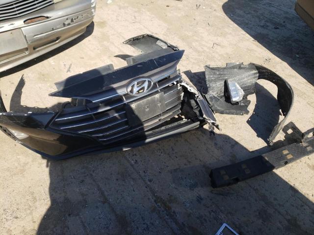 2019 HYUNDAI ELANTRA SE - 5NPD74LF2KH435029