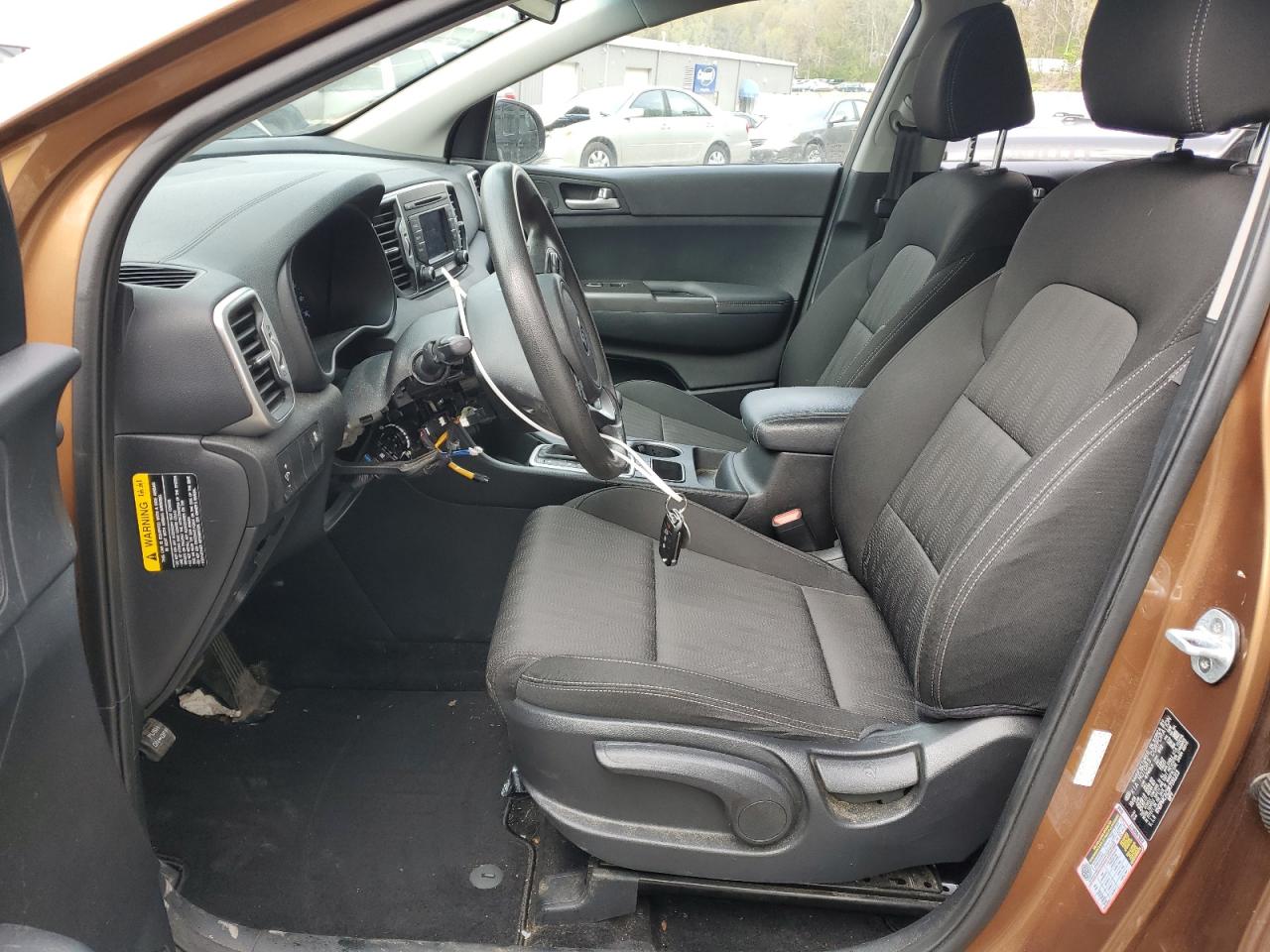 KNDPMCAC0K7591213 2019 Kia Sportage Lx