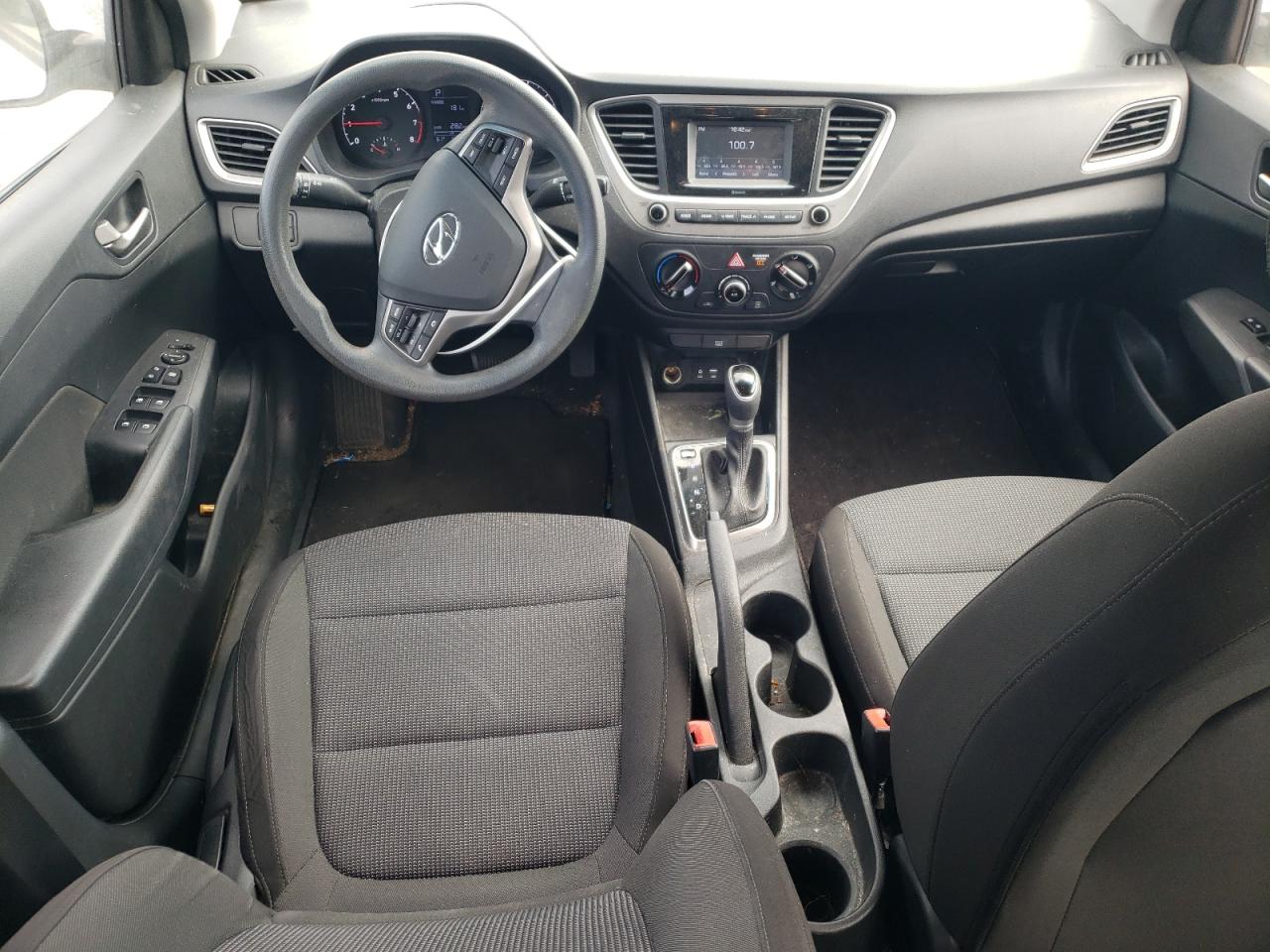 3KPC24A3XJE025309 2018 Hyundai Accent Se