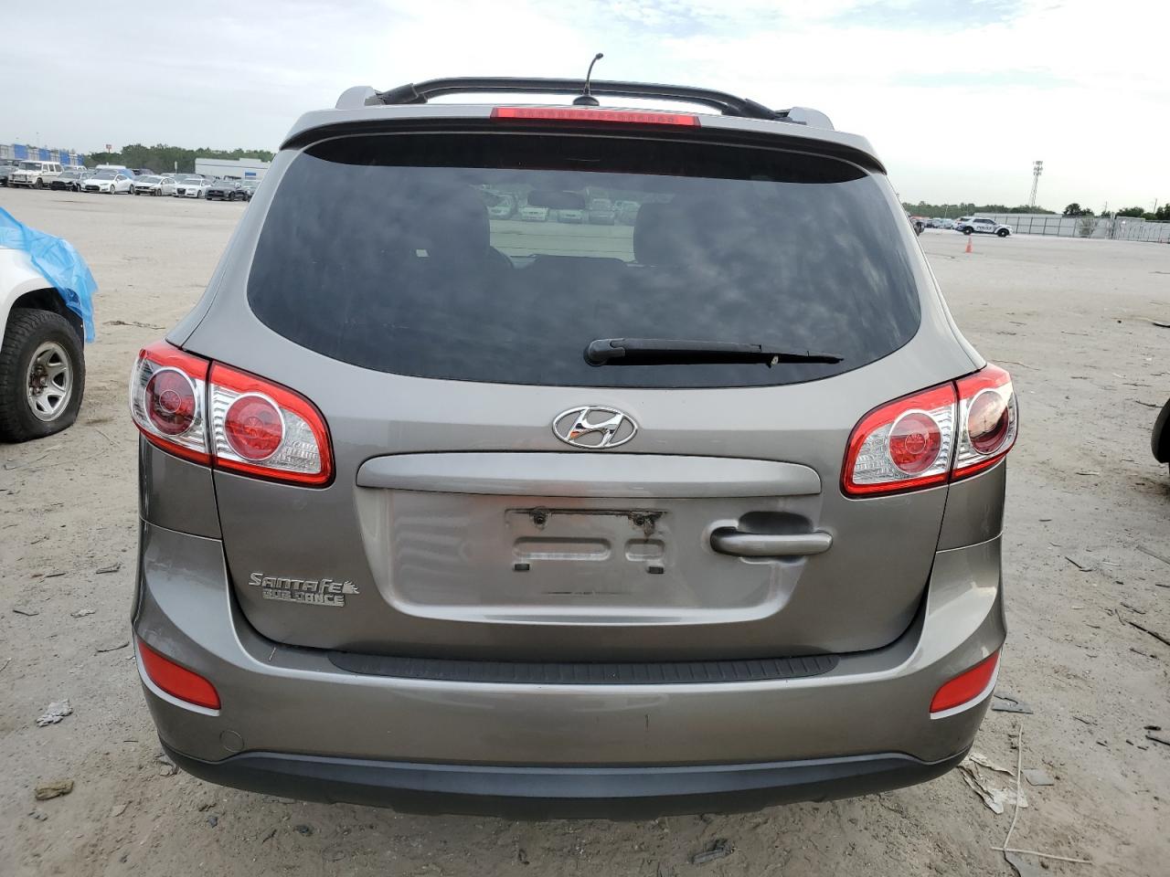 5XYZH4AG5CG152356 2012 Hyundai Santa Fe Se