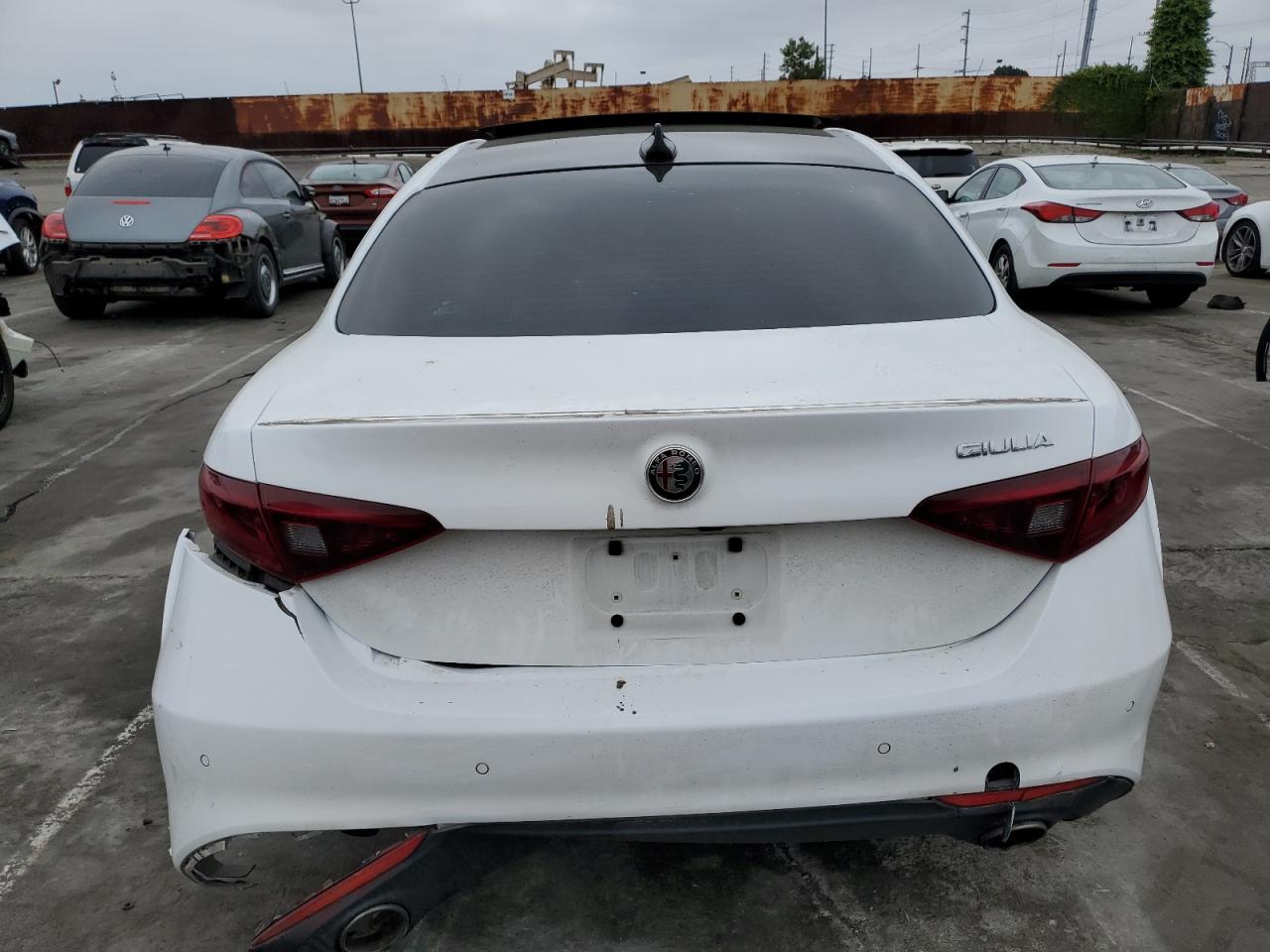 ZARFAEBN0J7597937 2018 Alfa Romeo Giulia