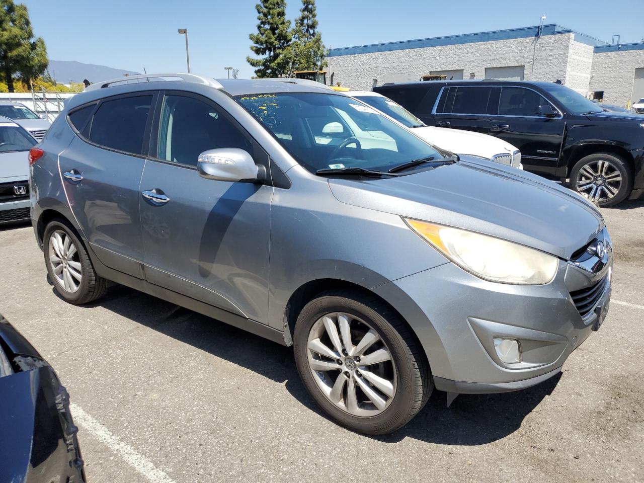 KM8JU3AC0AU012867 2010 Hyundai Tucson Gls