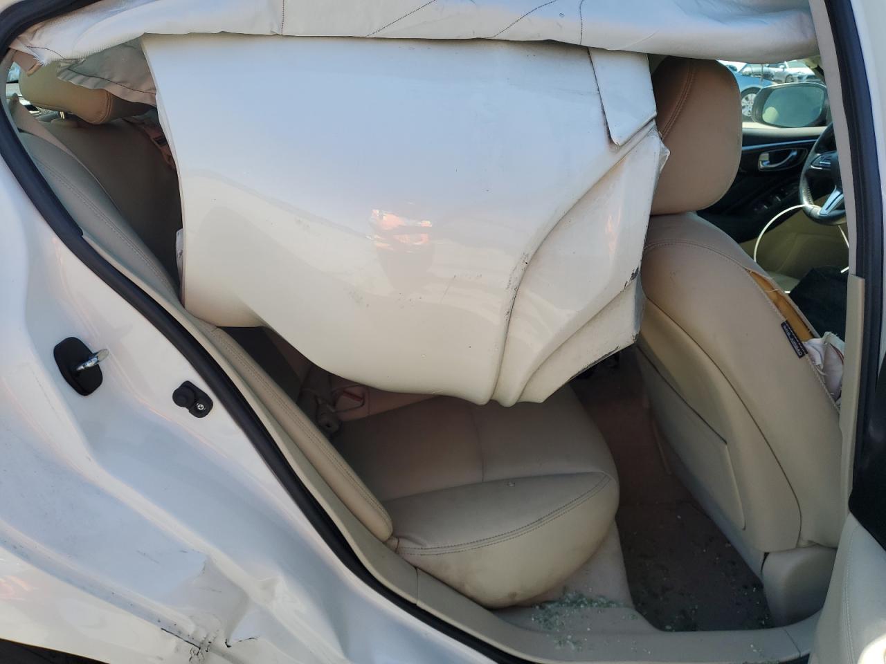 JN1EV7AP5JM354606 2018 Infiniti Q50 Luxe