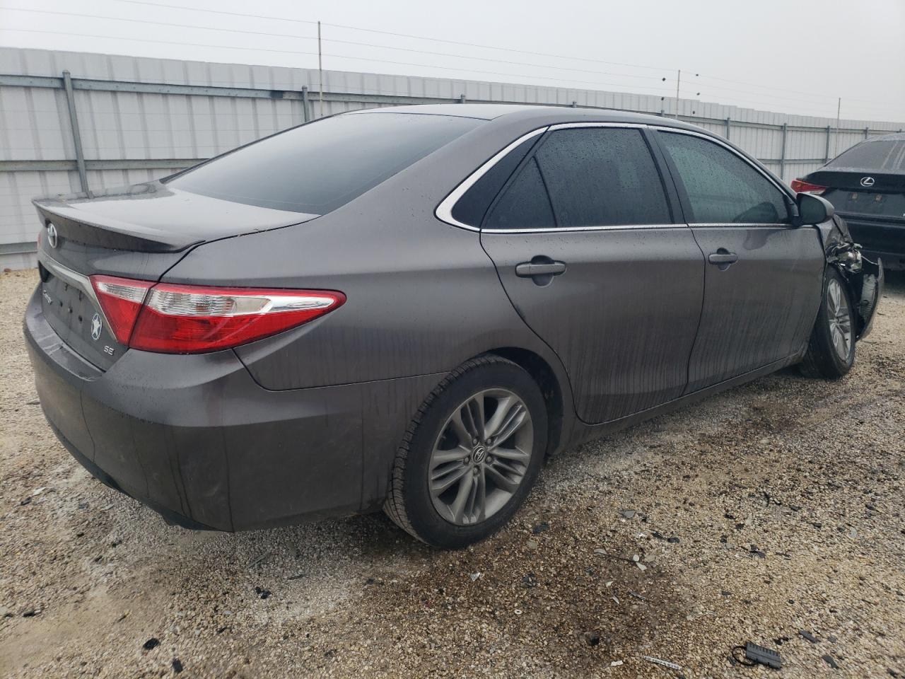 2016 Toyota Camry Le vin: 4T1BF1FKXGU530271