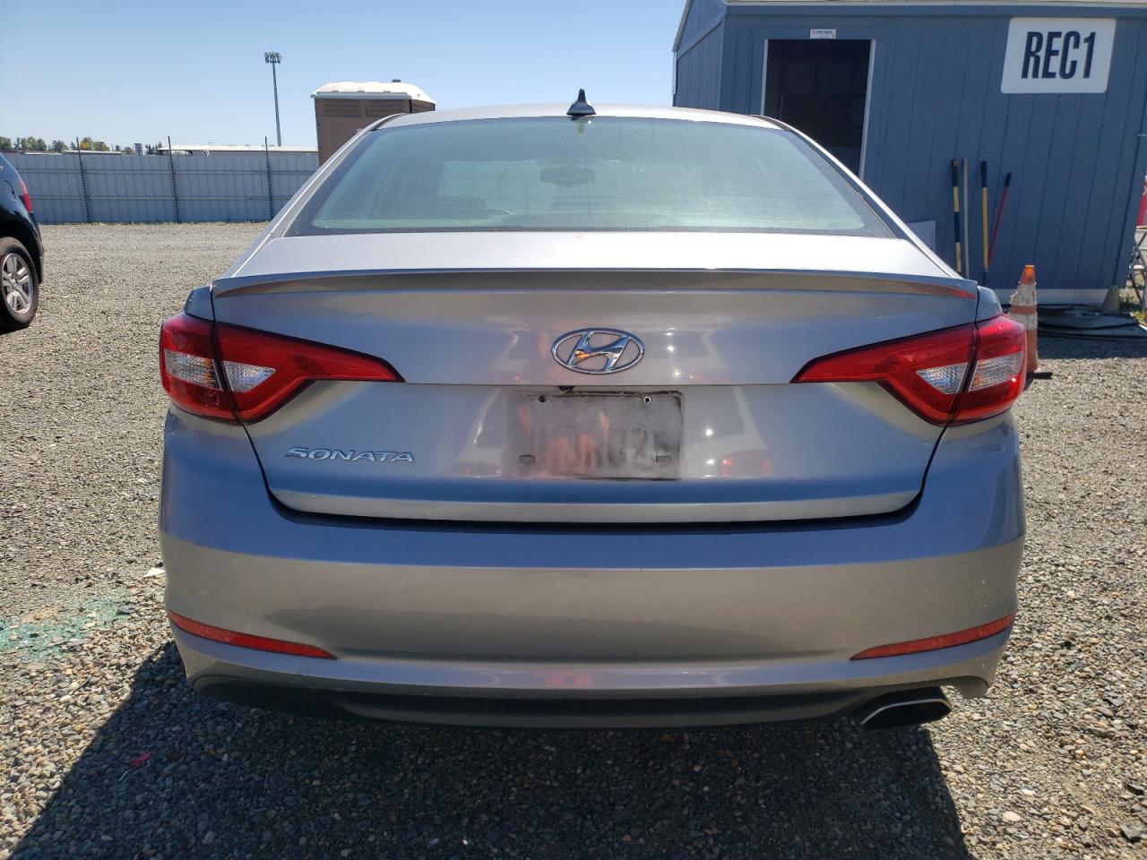 5NPE24AFXGH268688 2016 Hyundai Sonata Se