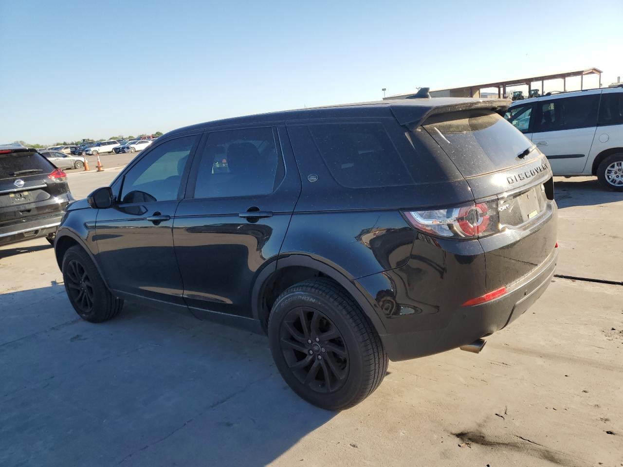 Lot #2448553813 2016 LAND ROVER DISCOVERY