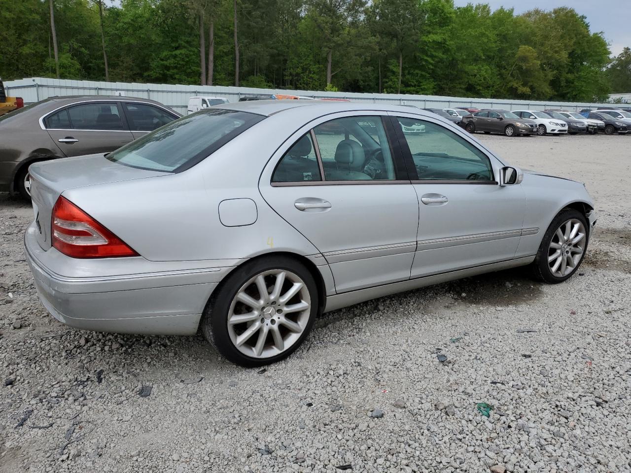 WDBRF61J34F496140 2004 Mercedes-Benz C 240