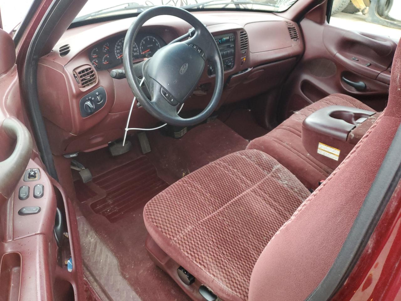 1FTZX176XWNA85170 1998 Ford F150