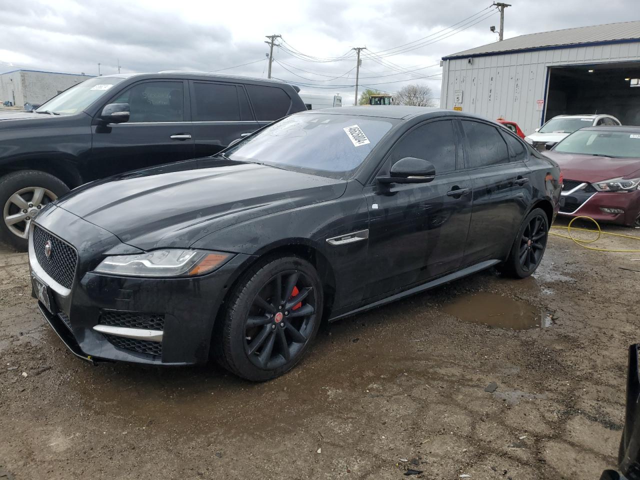 SAJBL4BV9HCY32724 2017 Jaguar Xf R - Sport