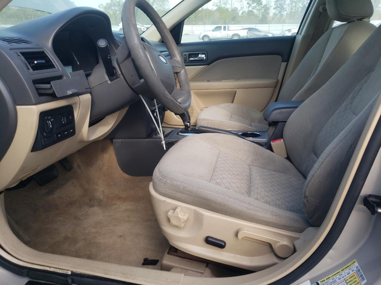 3FAHP0HA5AR114921 2010 Ford Fusion Se