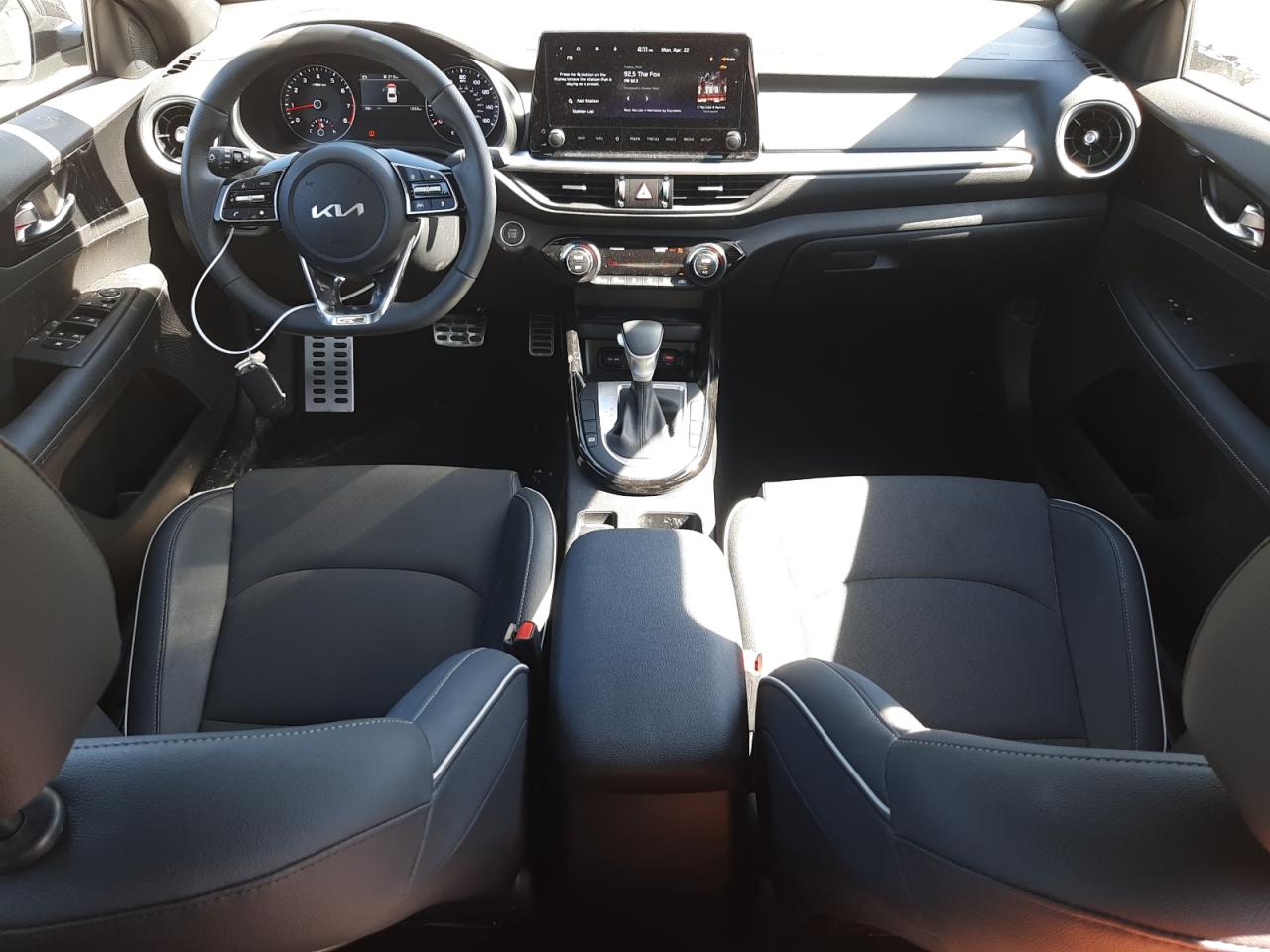 3KPF54AD2RE729061 2024 Kia Forte Gt Line