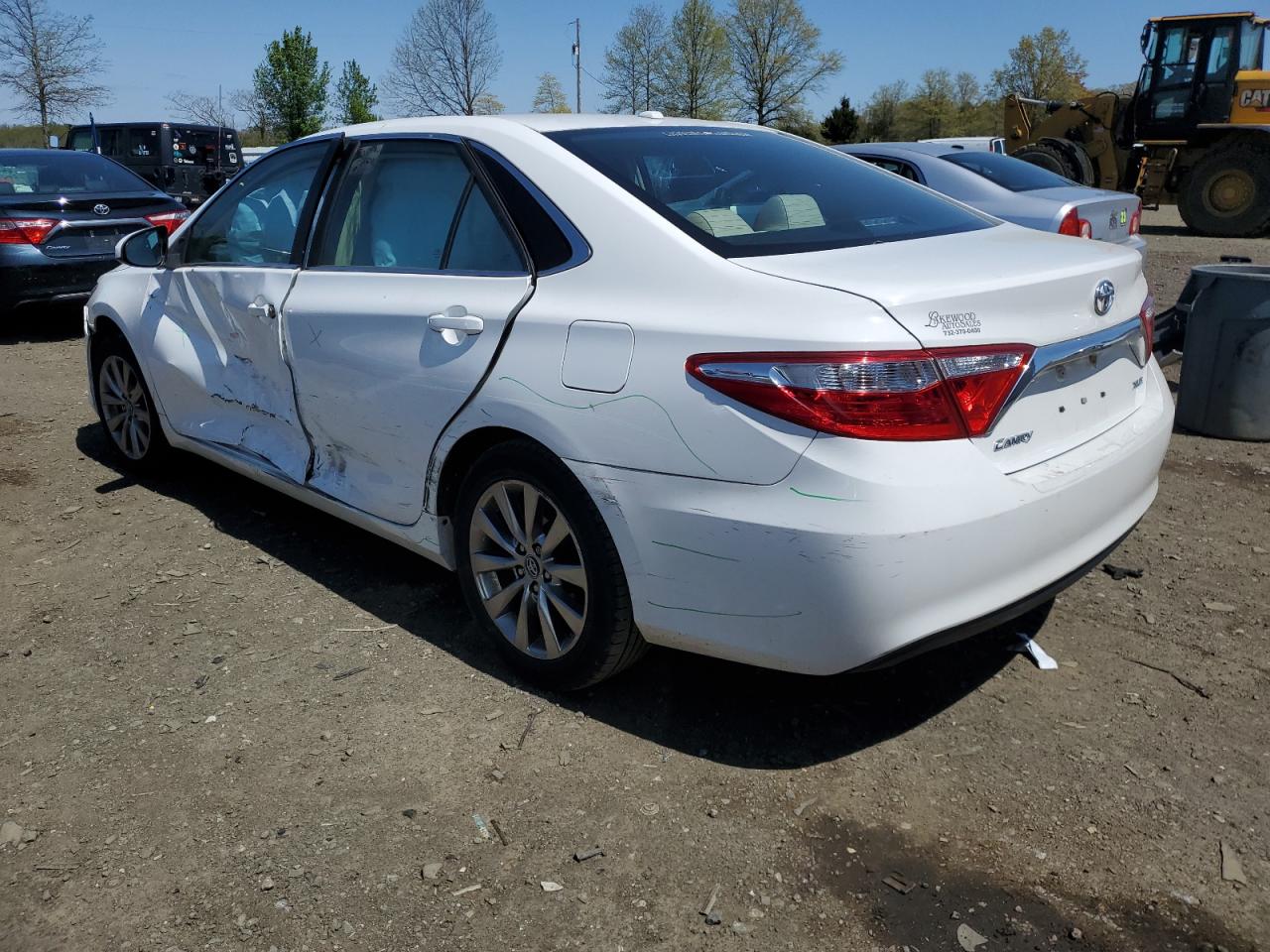 4T4BF1FK8GR570130 2016 Toyota Camry Le