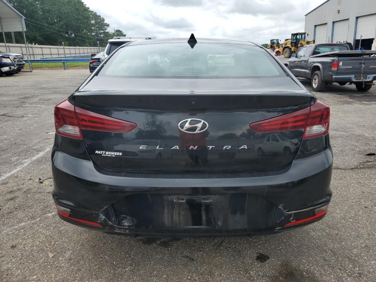 2020 Hyundai Elantra Sel vin: 5NPD84LF3LH575394