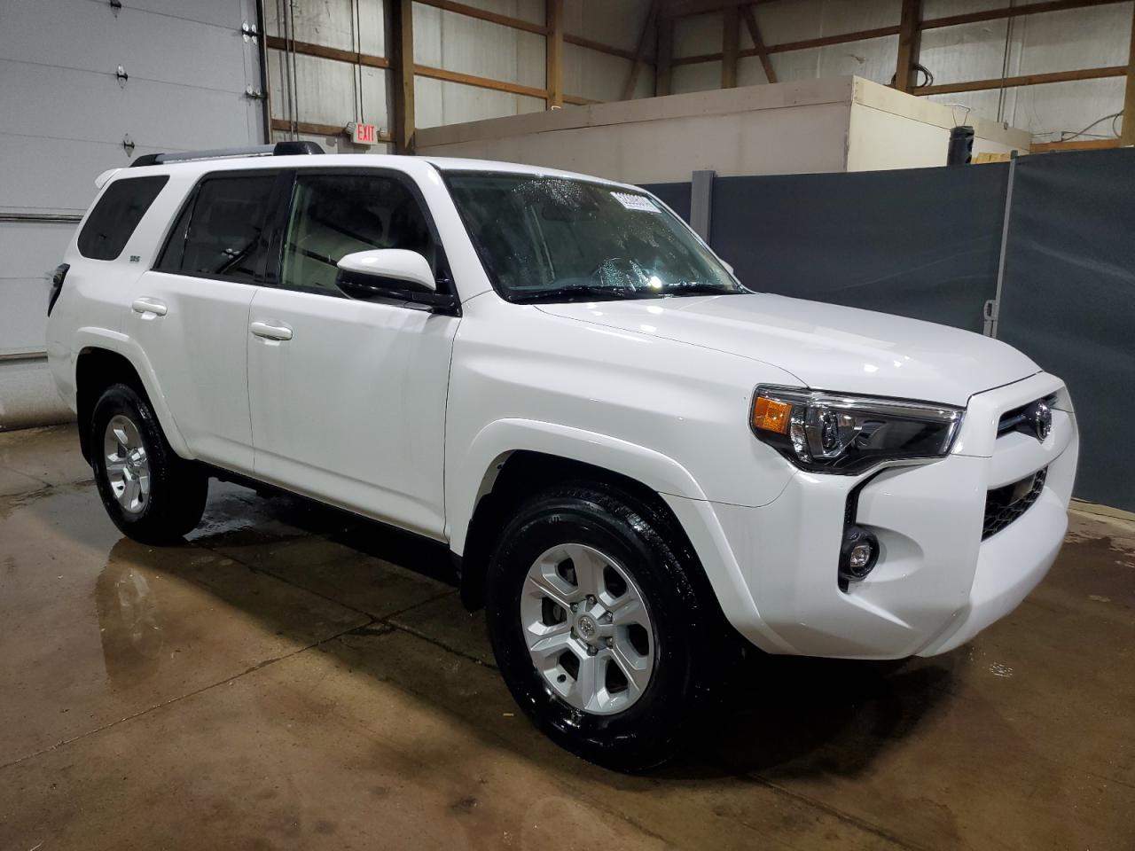 2022 Toyota 4Runner Sr5 vin: JTEEU5JR0N5252020