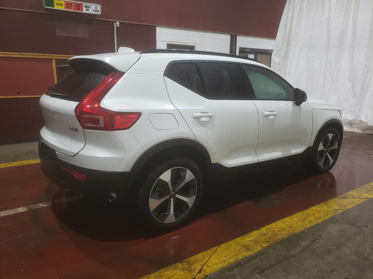 YV4L12UL1R2244619 2024 Volvo Xc40 Plus