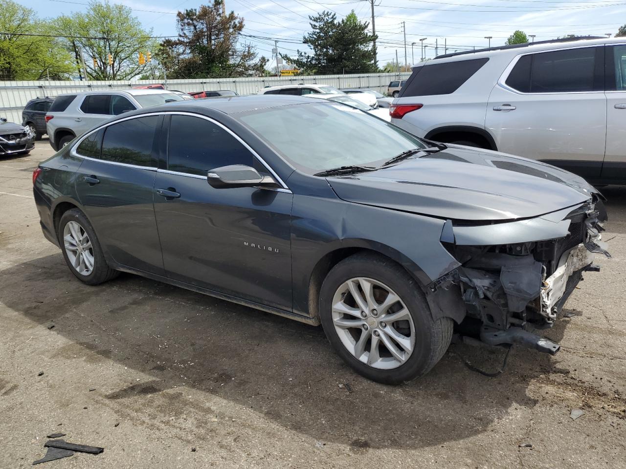 1G1ZD5ST0JF197145 2018 Chevrolet Malibu Lt