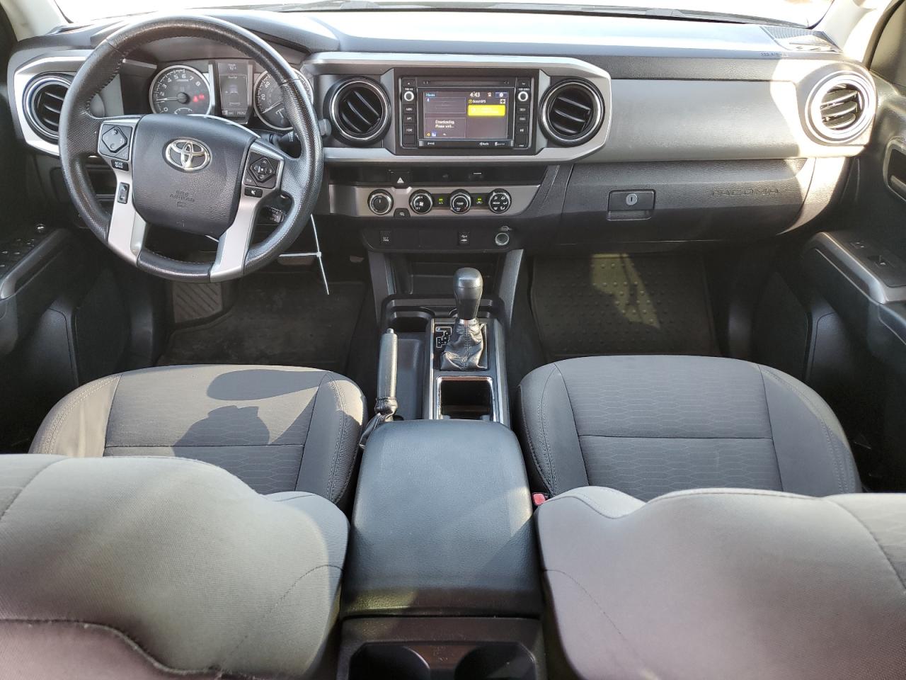 2016 Toyota Tacoma Double Cab vin: 5TFDZ5BN5GX011445