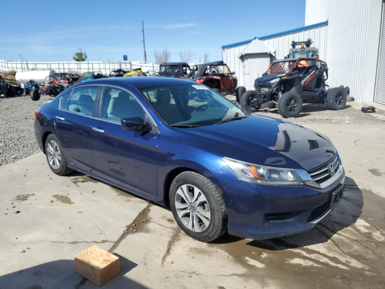 1HGCR2F31DA142777 2013 Honda Accord Lx