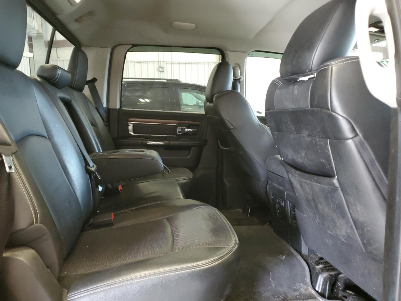 1C6RR7NT5ES111011 2014 Ram 1500 Laramie