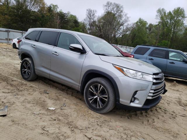 2018 Toyota Highlander Le VIN: 5TDBZRFH5JS495388 Lot: 51424594