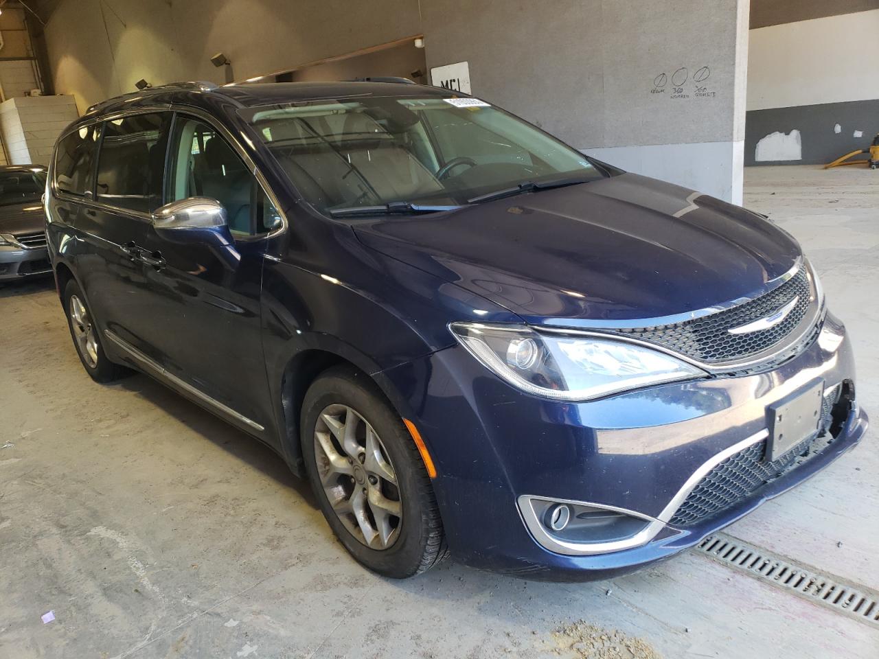 2C4RC1GGXJR314267 2018 Chrysler Pacifica Limited