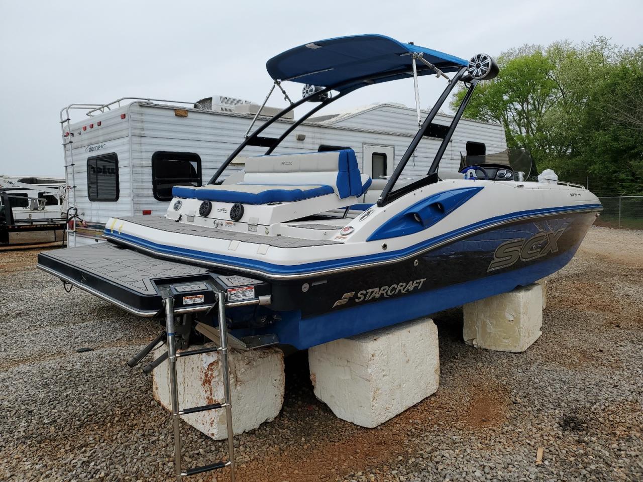 STR585301920 2020 Proc Boat Only