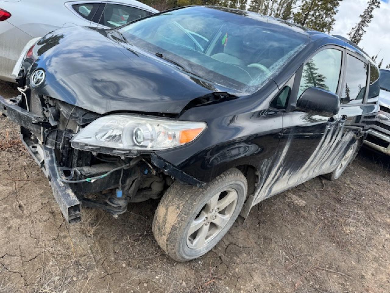 5TDKK3DC0BS064192 2011 Toyota Sienna Le