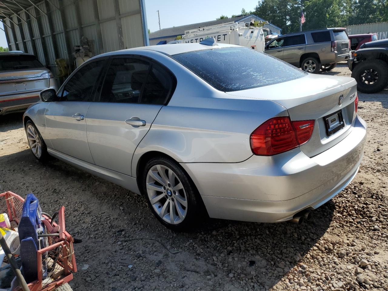 WBAPH775X9NM30889 2009 BMW 328 I