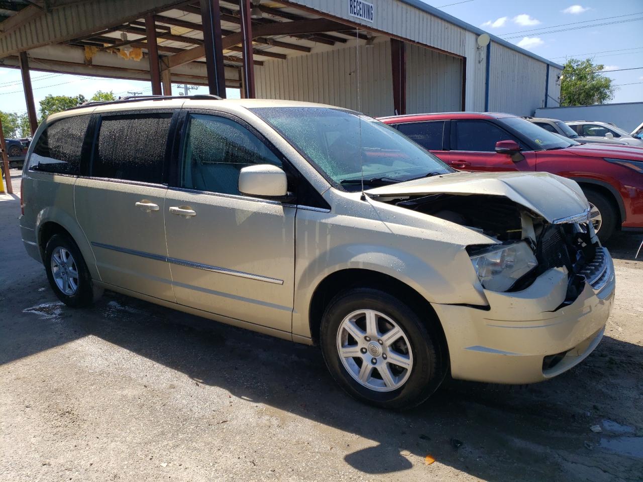 2A4RR8DX6AR502046 2010 Chrysler Town & Country Touring Plus