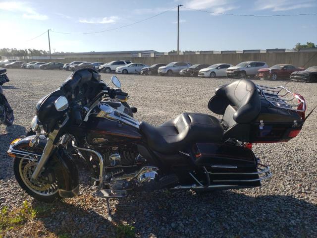 2011 HARLEY-DAVIDSON FLHTCU 1HD1FC419BB658297