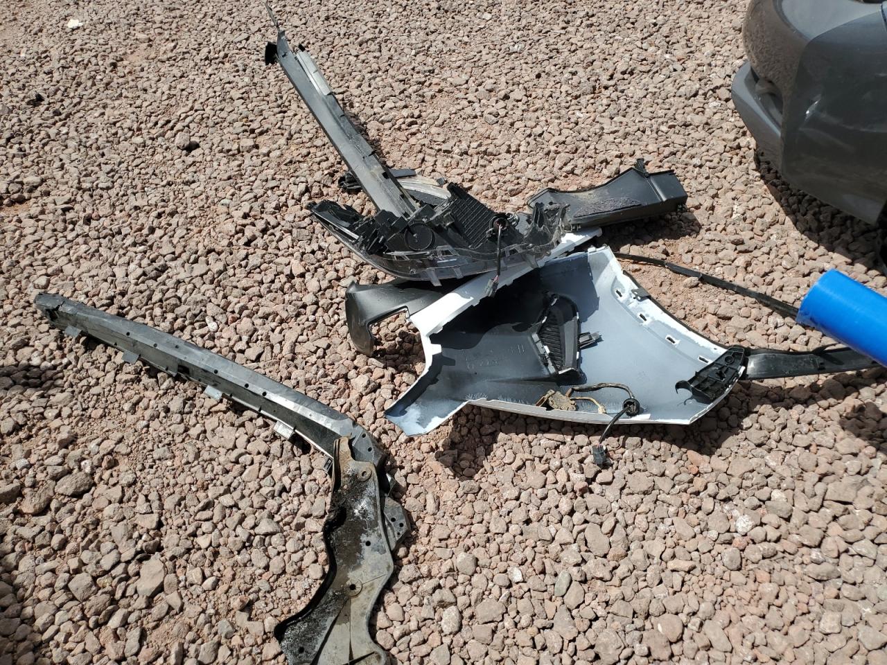 JTMLWRFV1ND153411 2022 Toyota Rav4 Le