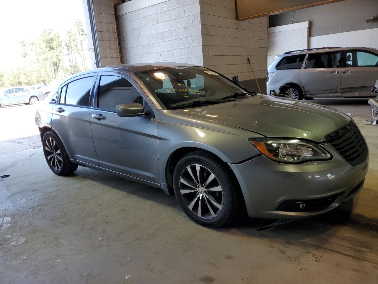 1C3CCBBB1DN584825 2013 Chrysler 200 Touring