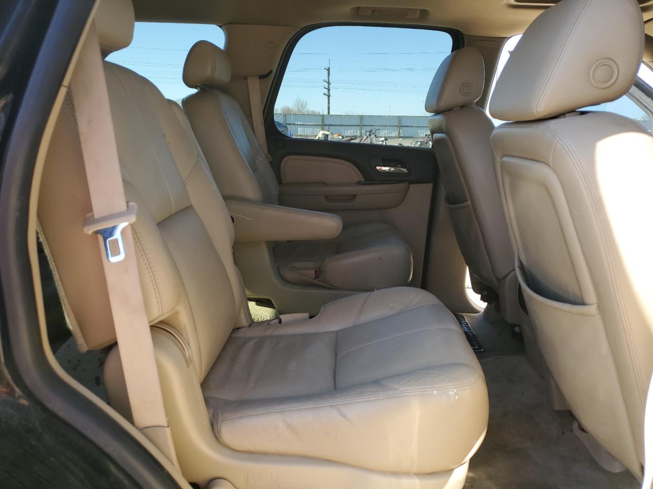 1GKFK63868J166087 2008 GMC Yukon Denali