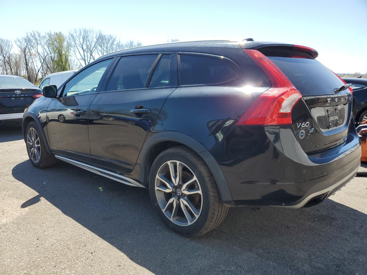 YV4612HK9G1005885 2016 Volvo V60 Cross Country Premier