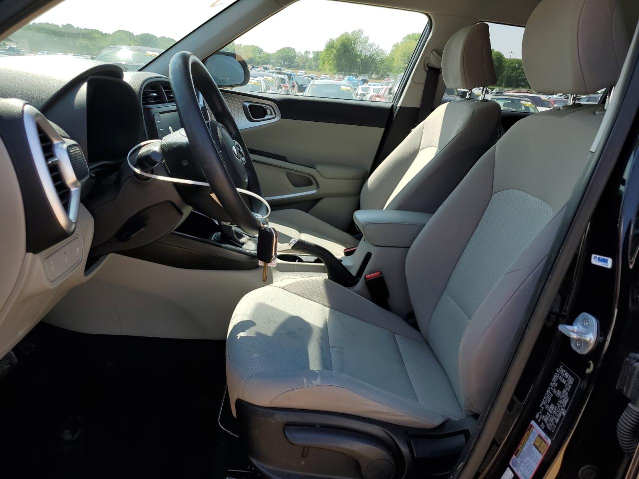 KNDJ23AU5L7049627 2020 Kia Soul Lx