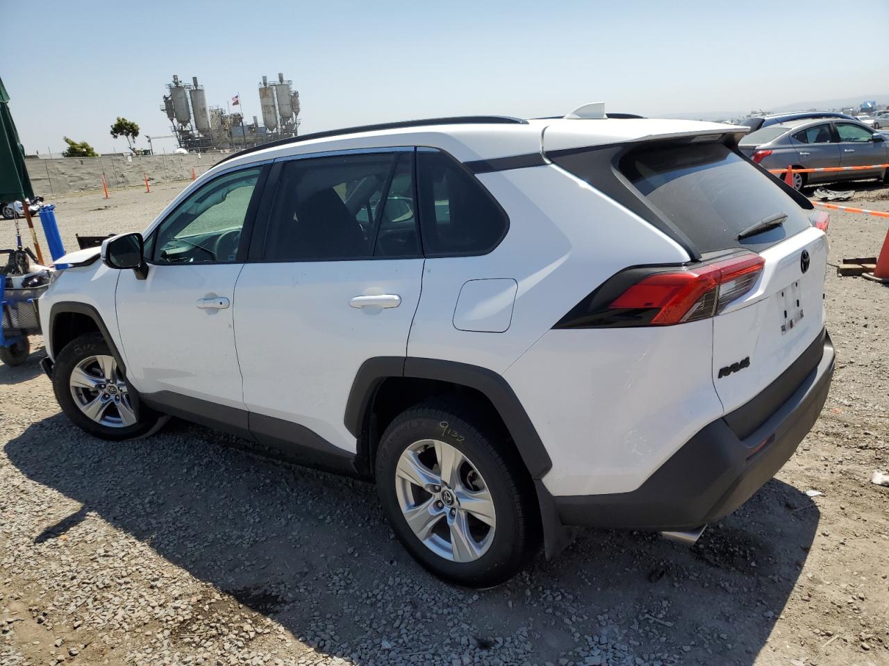 2021 Toyota Rav4 Xle vin: 2T3W1RFVXMC096592