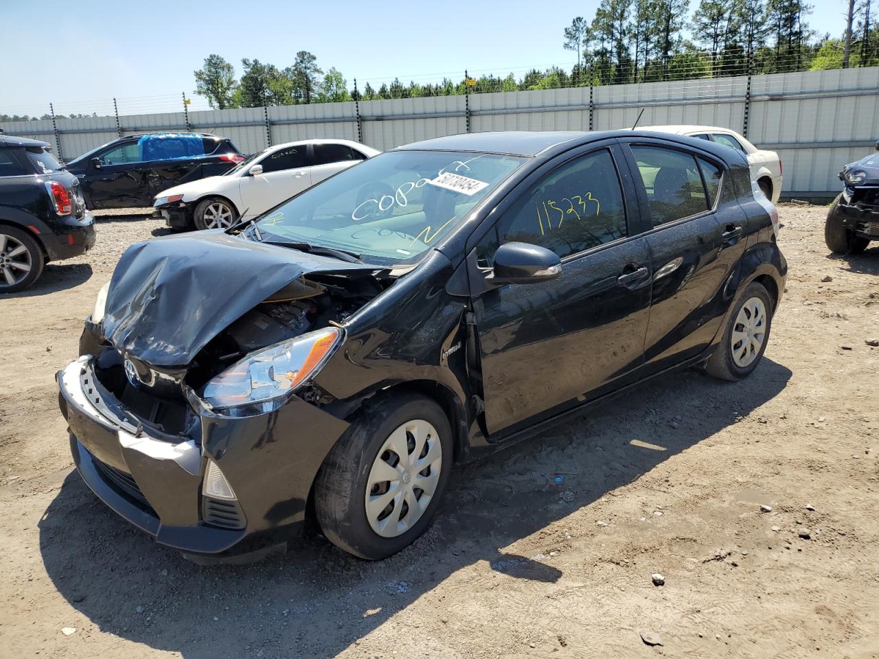 2013 Toyota Prius C vin: JTDKDTB30D1535335