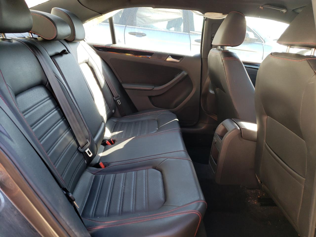 3VW4T7AJ2HM409437 2017 Volkswagen Jetta Gli