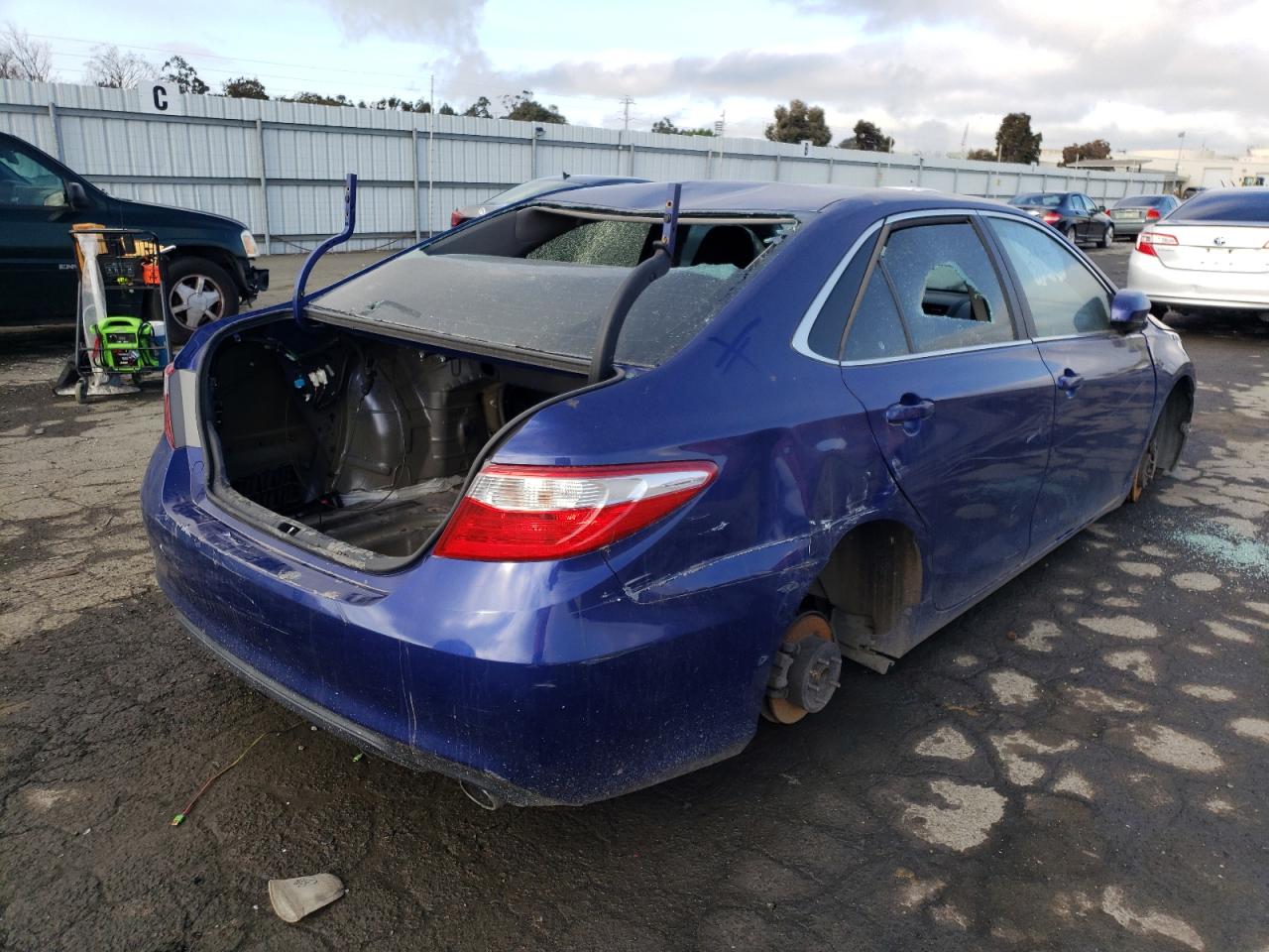 4T1BF1FK2FU922806 2015 Toyota Camry Le