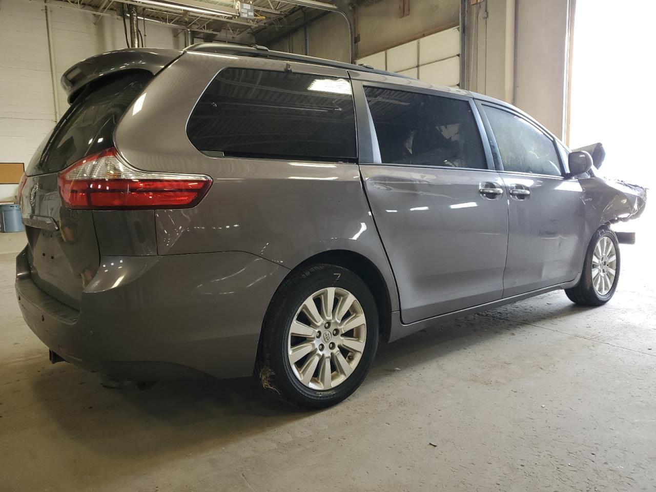 5TDDK3DCXGS136385 2016 Toyota Sienna Xle