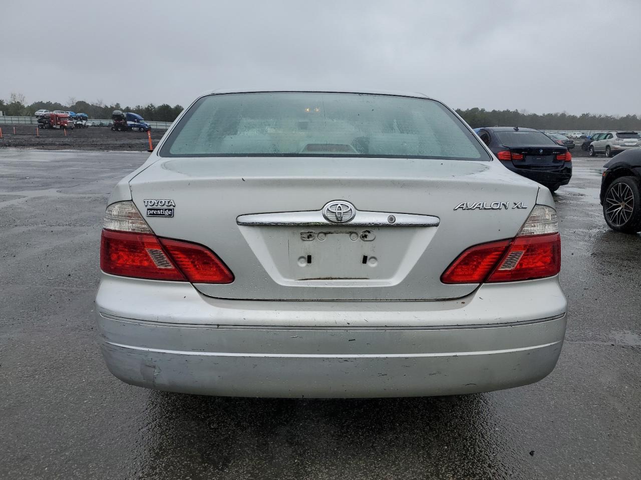 4T1BF28B44U358852 2004 Toyota Avalon Xl