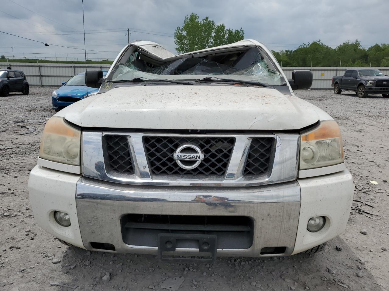 1N6BA0ED2BN320683 2011 Nissan Titan S