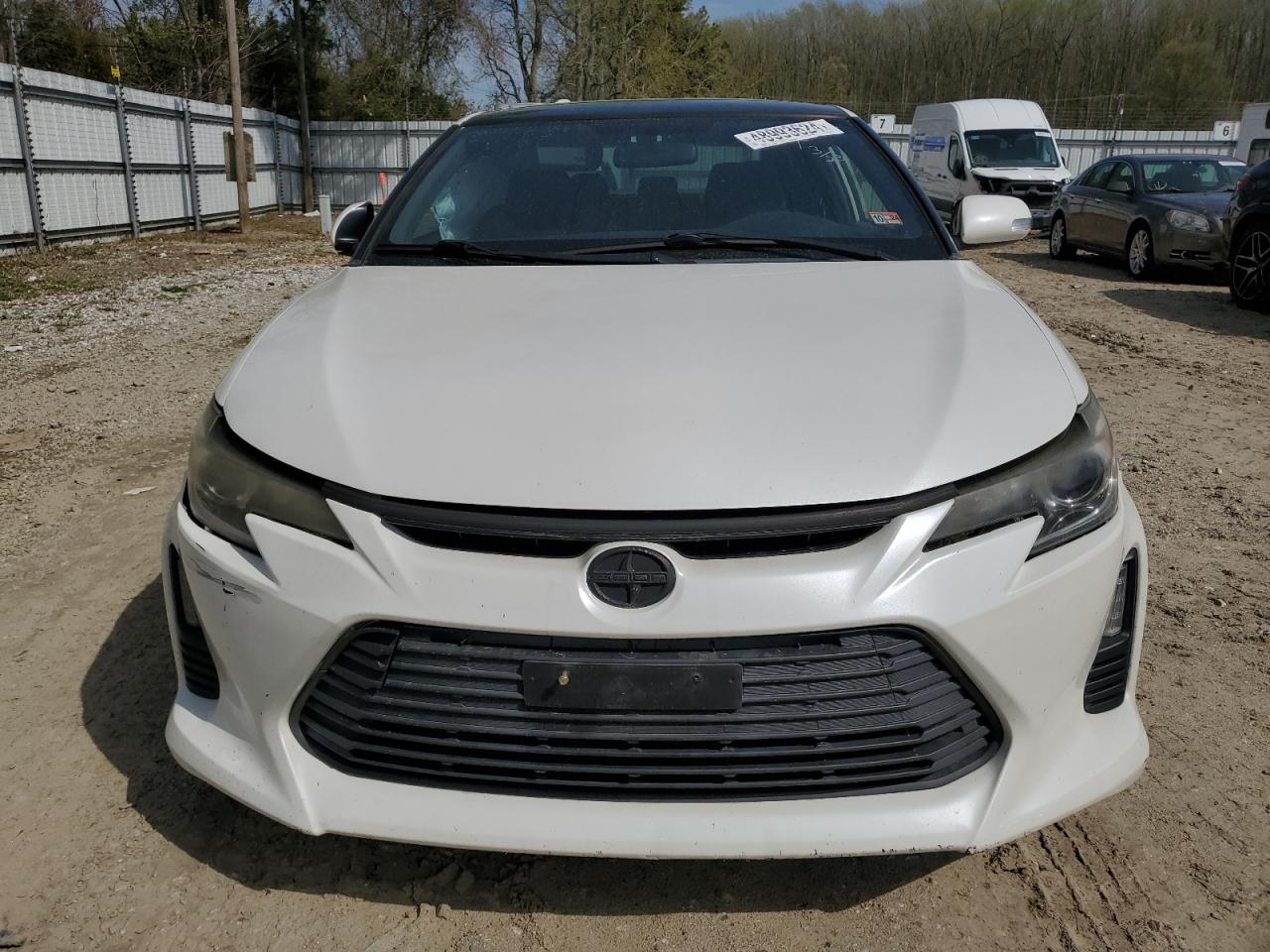 VNKKTUD32FA027402 2015 Toyota Yaris L