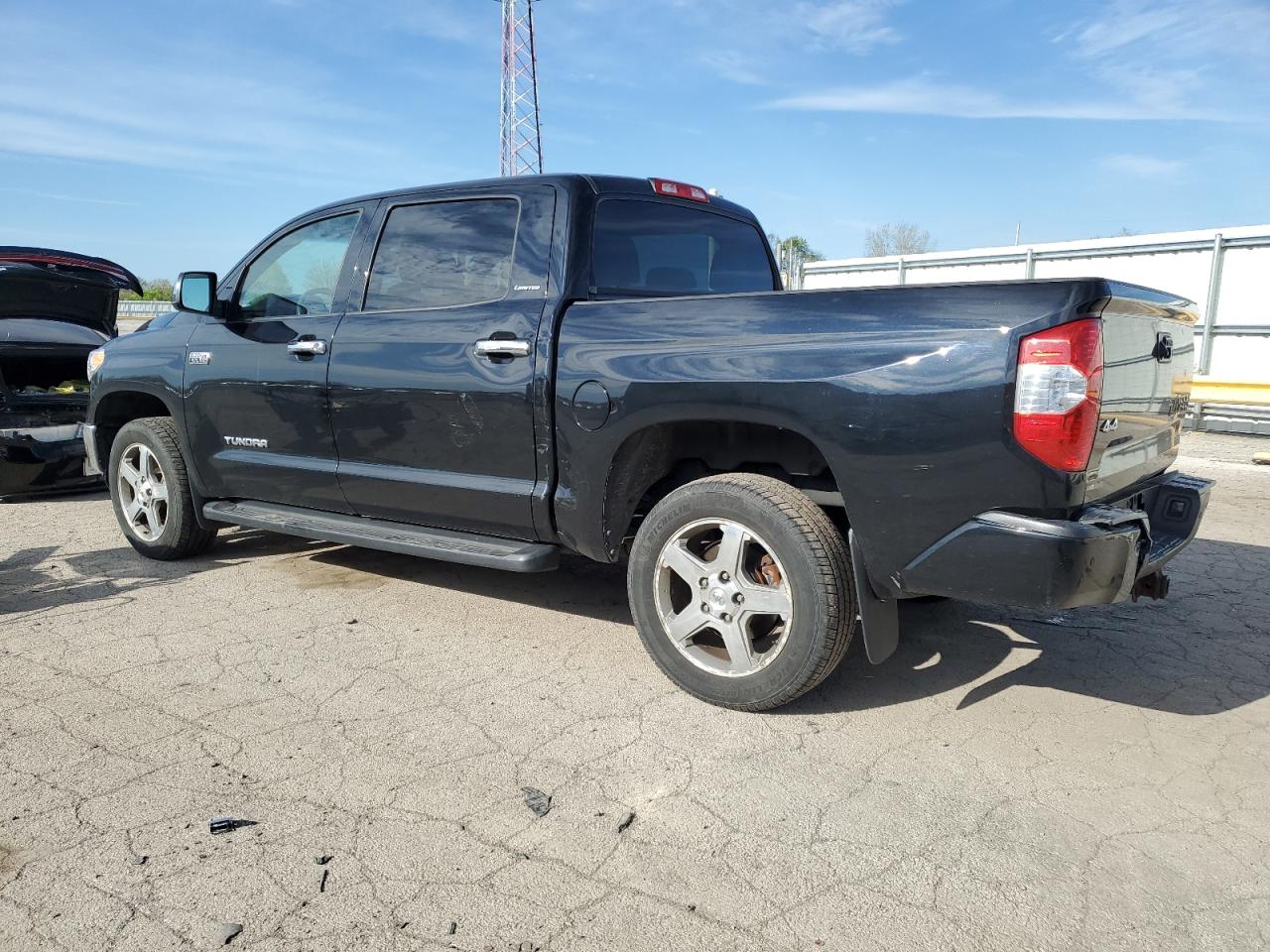 5TFHY5F18EX374959 2014 Toyota Tundra Crewmax Limited