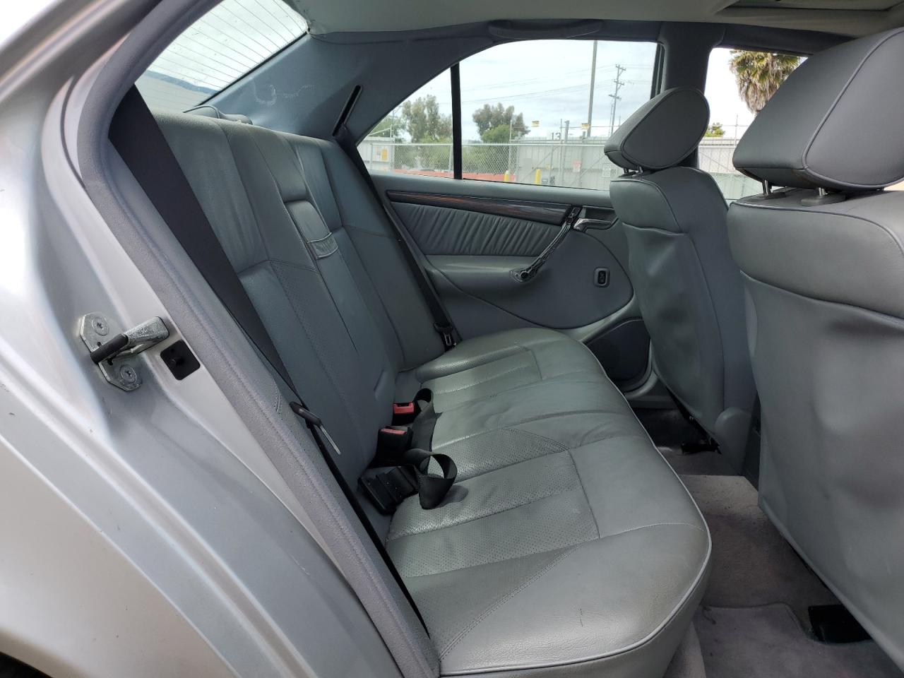 WDBHA24G7XA755524 1999 Mercedes-Benz C 230